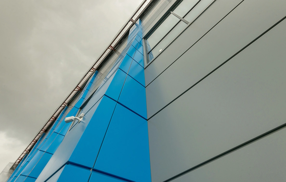 Футбольно-регбийный манеж «Искандер»