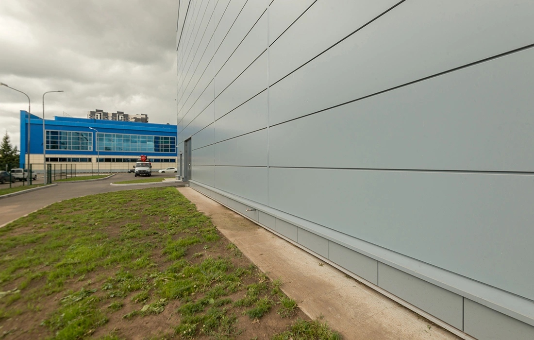 Футбольно-регбийный манеж «Искандер»