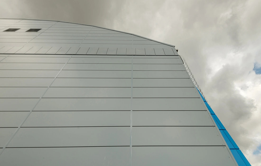 Футбольно-регбийный манеж «Искандер»